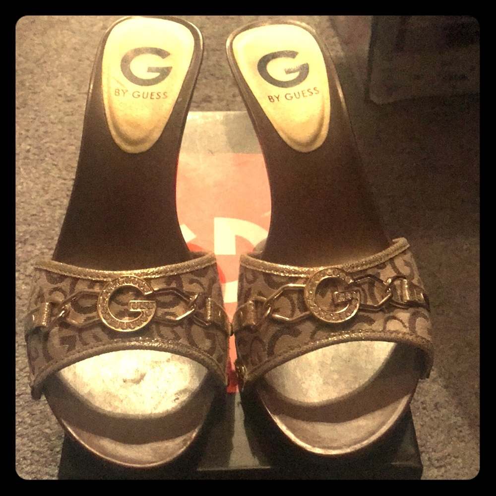 Women’s slip on shoes